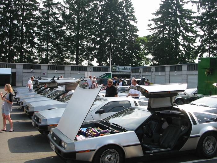 De Lorean 1.jpg