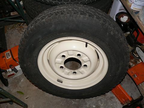 Hankook 205R16 M&S 003 II.jpg