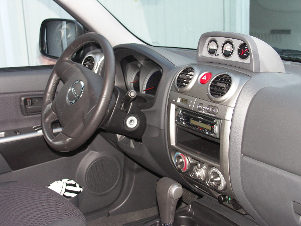 Isuzu05.JPG