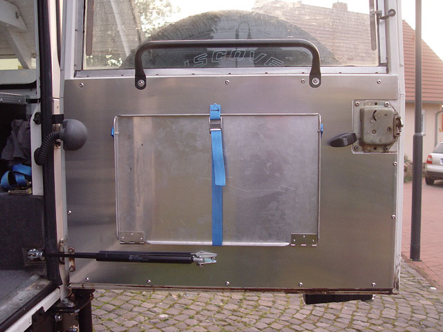 Kuechenboard_geschlossen_le.jpg