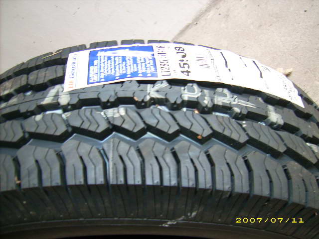 Reifen BF Goodrich 285 75-16.jpg