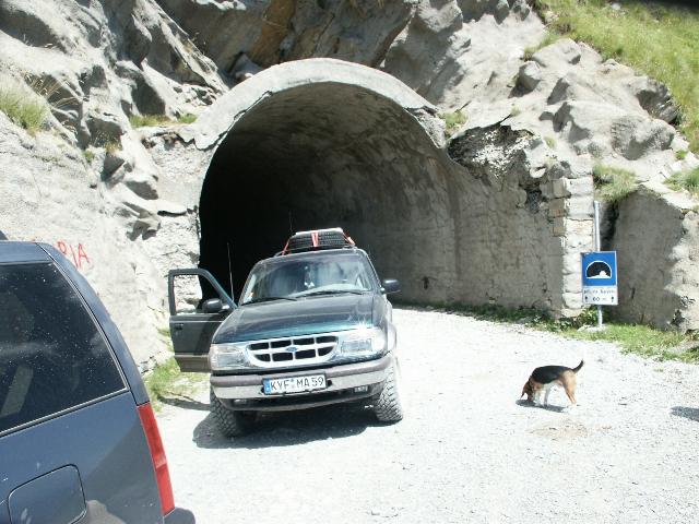 Tunnel.jpg